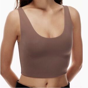 Aritzia Babaton NWT
Contour Scoopneck Tank in warm taupe-size L